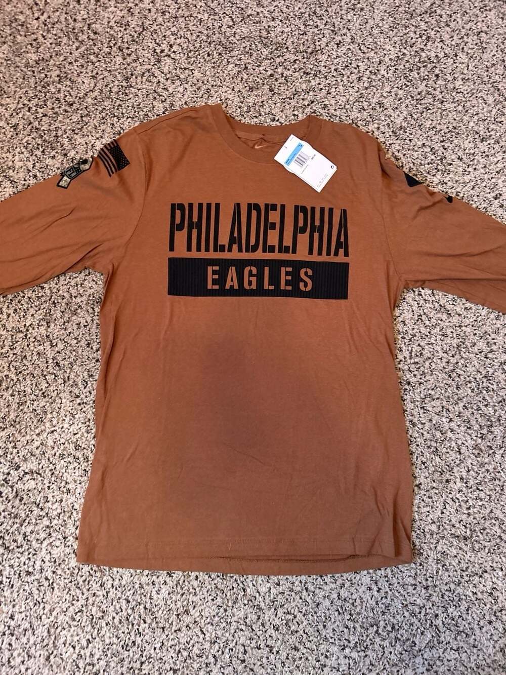 Nike Men's Brown Philadelphia Eagles Salute To Service Long Sleeve T-Shirt